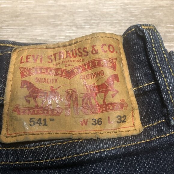 Levi's 541 Men Size 36x32 Blue Denim Jeans Wide Leg 10” Athletic Fit - Picture 2 of 7